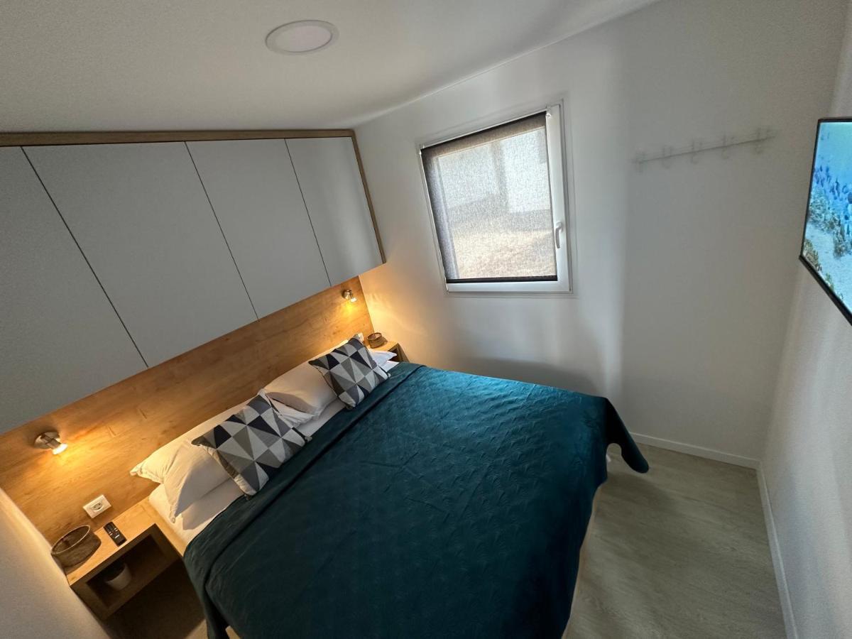 Mobile Home Mare Blu Rovanjska Ngoại thất bức ảnh