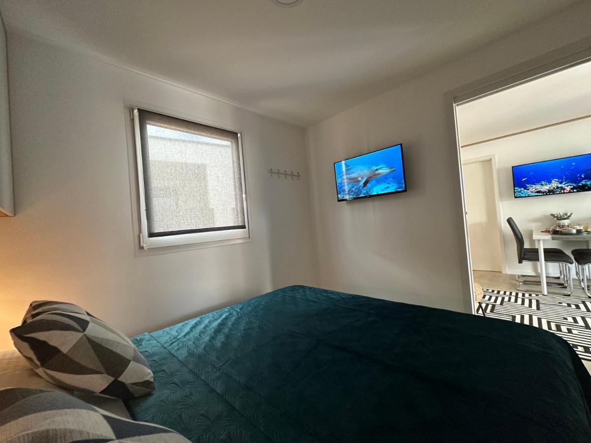 Mobile Home Mare Blu Rovanjska Ngoại thất bức ảnh